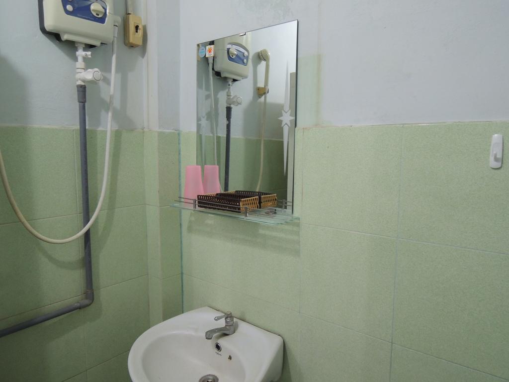 Pin Pon Mui Ne Hotel Phan Thiet Room photo